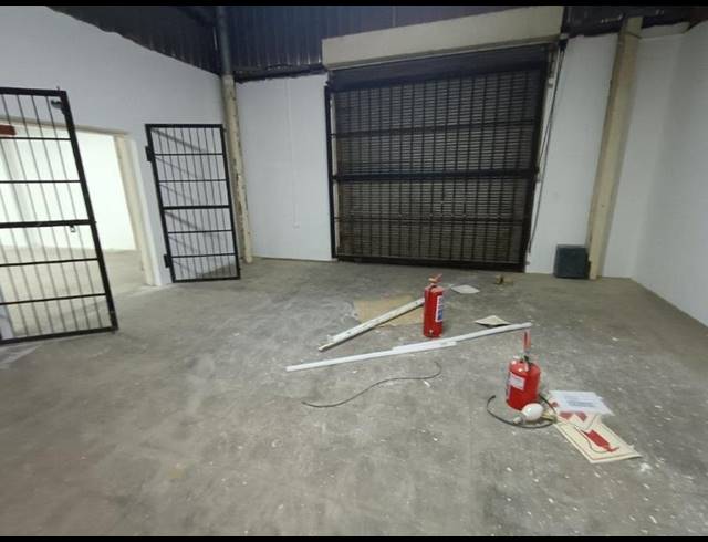 INDUSTRIAL PROPERTY TO RENT IN LANSERIA